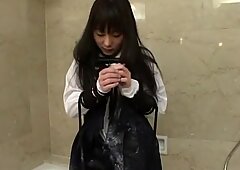 Eksoottinen japanilainen tyttö in kiimainen suihku, pienet tissit jav movie