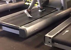 Sweet-ass gym booty on the treadmill 