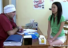 Médico armado esmagou prostituta asiática