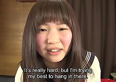 字幕日本人Schoolgirl Pee Desperation HD.