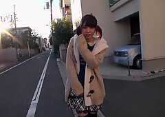 Őrült japán csaj in kívánós publikus, saját nézőpont jav video