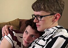 Tight twink Riley Finch takes toned 8teenBoy Jimmy Andrews bareback